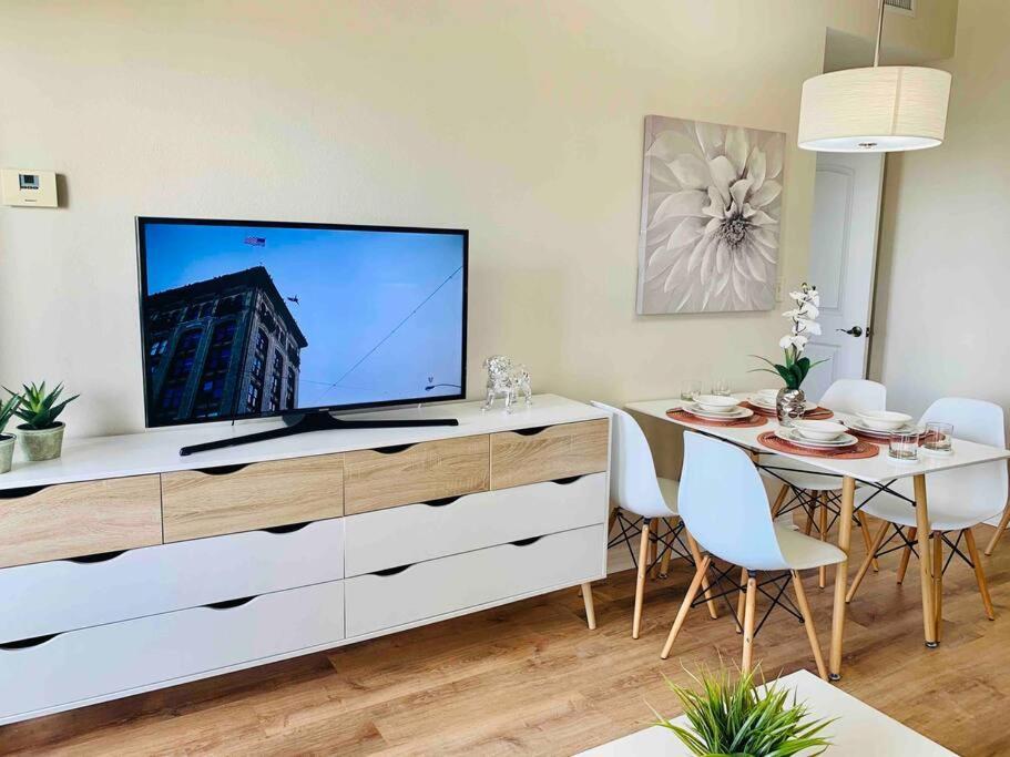 Walking Distance From Universal One Bedroom Resort 奥兰多 外观 照片
