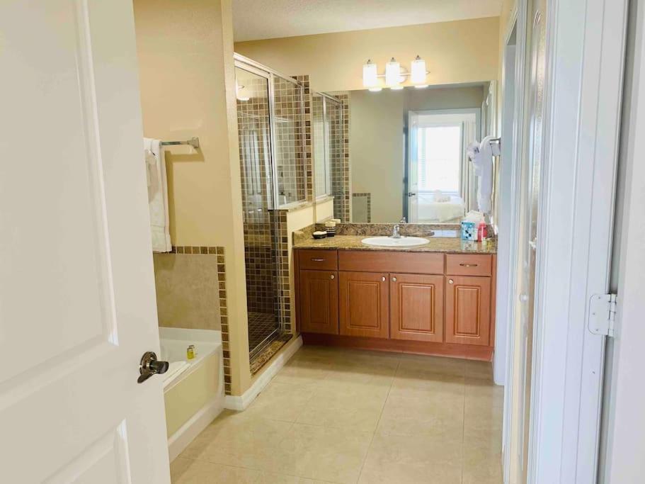 Walking Distance From Universal One Bedroom Resort 奥兰多 外观 照片
